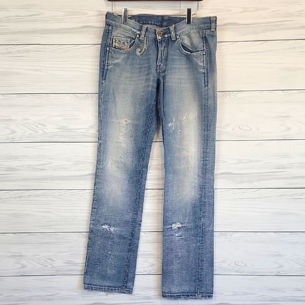 Diesel Doozy 0071J Jeans Blue Denim Distressed Size 28" X 32"